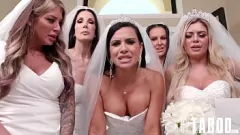 Reproduzir Hardcore MILF Orgy: Shay Sights, Texas Patti & Friends