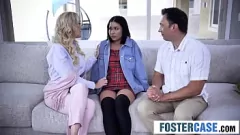 Jouer Trio vapore con MILF prigioniera e Teen cattivi - Brandi Love, Bobby Beefcakes, Ryder Rey