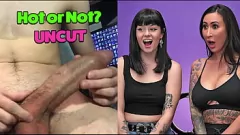 Reproduzir Lily Lane fica molhada e selvagem com um pau enorme sem cortes - pornô de realidade solo