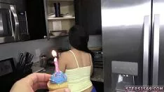 Abspielen Großvater im Freien Jugendliche devirginized für meinen Geburtstag