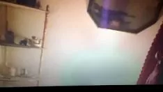 Jouer Una bella donna sposata dal seno grande ha dato un bj memorabile al mio campione di aggiramento che non ha scopato era l'osservazione