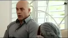 تشغيل بيجيت وفتاة