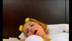 Jouer gal pie sent sashay vorace destructeur à travers et à travers son petit trou